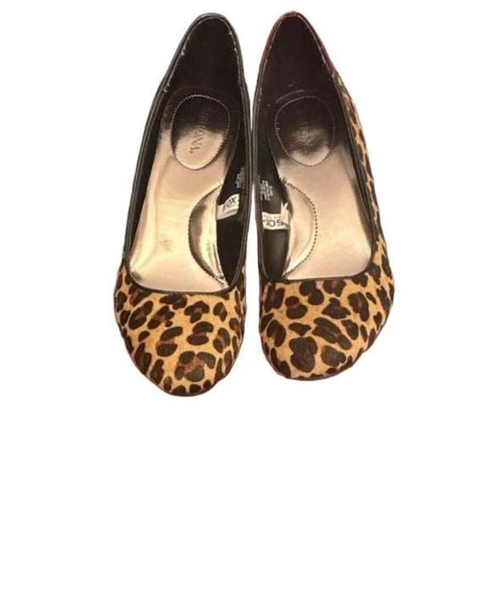 Merona Maye Leopard Print Calf Hair Pumps Heels Size 8